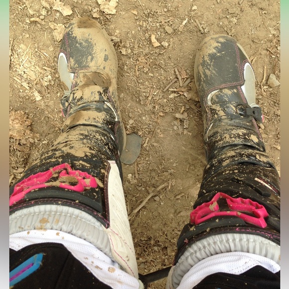 Dirt Bike Riding - Picture 1 of 6